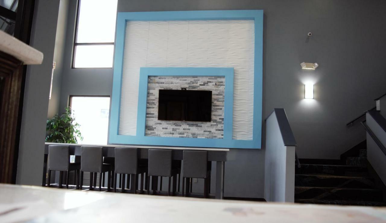 Days Inn By Wyndham Montgomery Extérieur photo